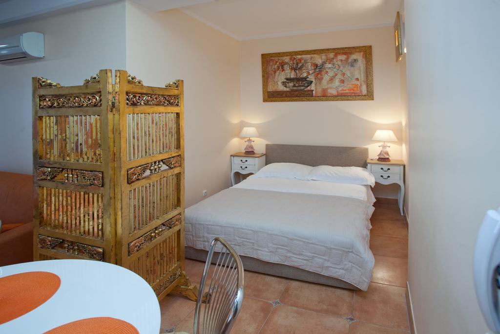 Residence Apartments Anamaria Podstrana Esterno foto