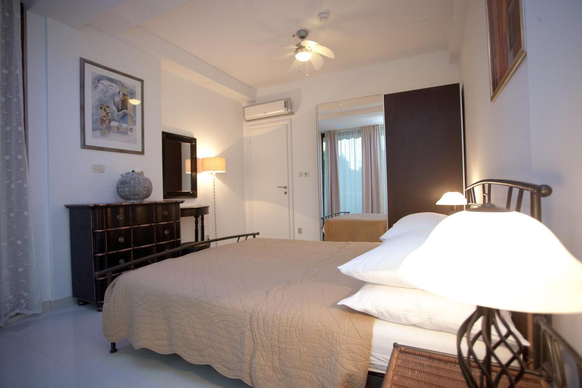 Residence Apartments Anamaria Podstrana Esterno foto